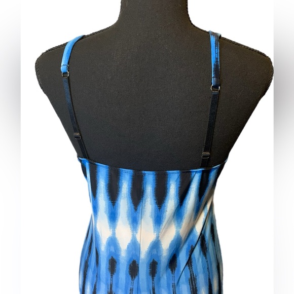 EUC MIXIT Maxi Blue Medium Dress - Picture 5 of 7